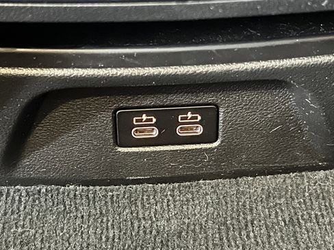 Used 2023 BMW X3 xDrive30i w/ Convenience Package image 38