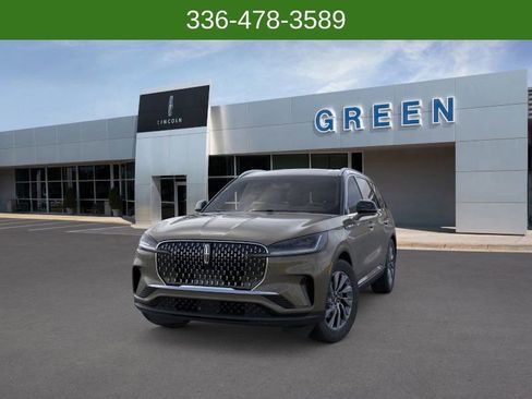 New 2025 Lincoln Aviator AWD w/ Equipment Group 101A image 2