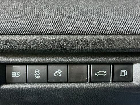 Used 2025 Toyota Camry LE image 17