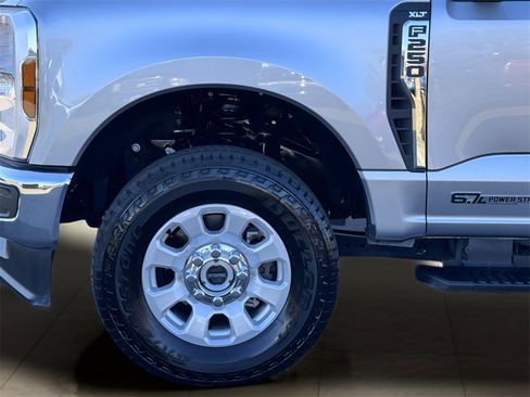 Used 2024 Ford F250 XLT w/ FX4 Off-Road Package image 35