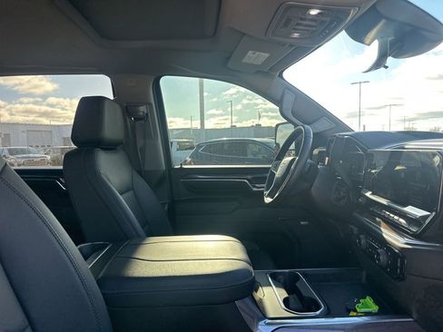 Used 2024 Chevrolet Silverado 2500 LTZ w/ LTZ Premium Package image 14