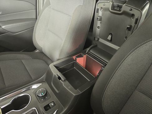Certified 2023 Chevrolet Traverse LT FWD image 28
