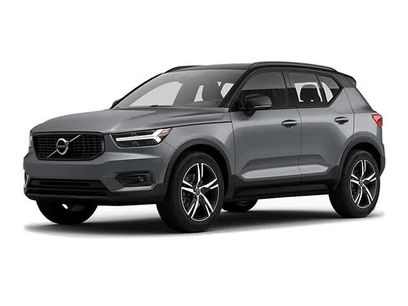 Used 2019 Volvo XC40 T5 R-Design