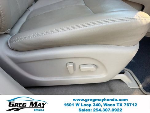 Used 2015 Nissan Pathfinder SL FWD image 33