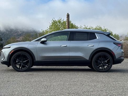 New 2026 Chevrolet Equinox EV LT w/ LPO, Blackout Package image 7