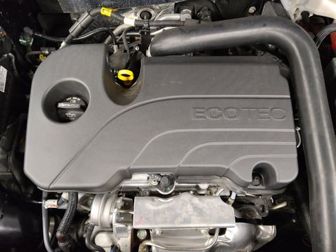 Used 2024 Chevrolet Equinox LT image 30