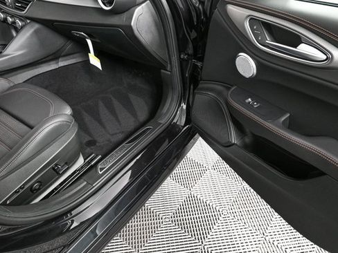 New 2025 Alfa Romeo Giulia w/ Driving Assist Package image 28