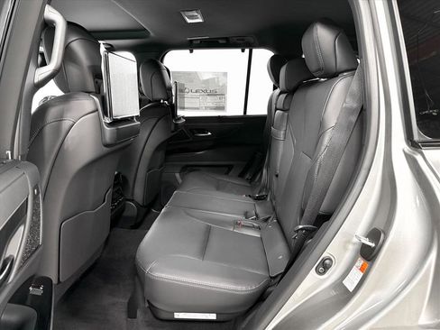 New 2026 Lexus LX 600 4WD w/ Luxury Package image 7