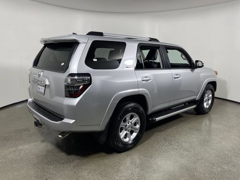 Certified 2022 Toyota 4Runner SR5 Premium w/ Moonroof Package RWD image 3