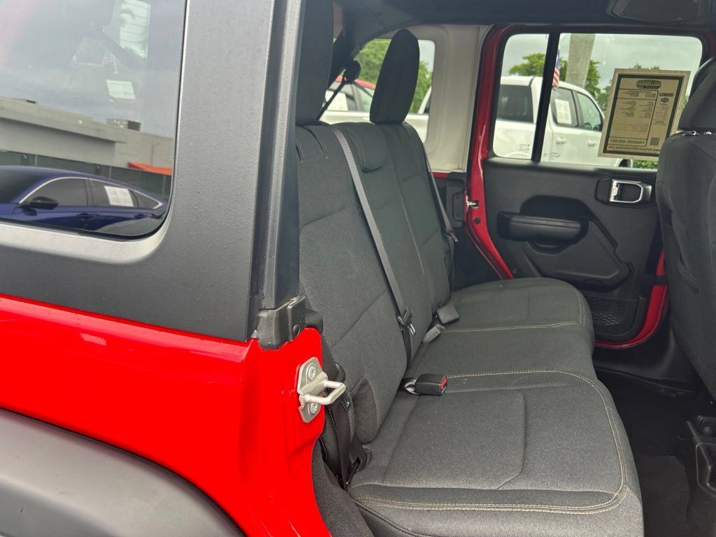 Used 2024 Jeep Wrangler Unlimited Sport AWD/4WD image 28