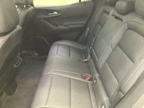 Used 2025 Chevrolet Equinox LT w/ Convenience Package II FWD image 24