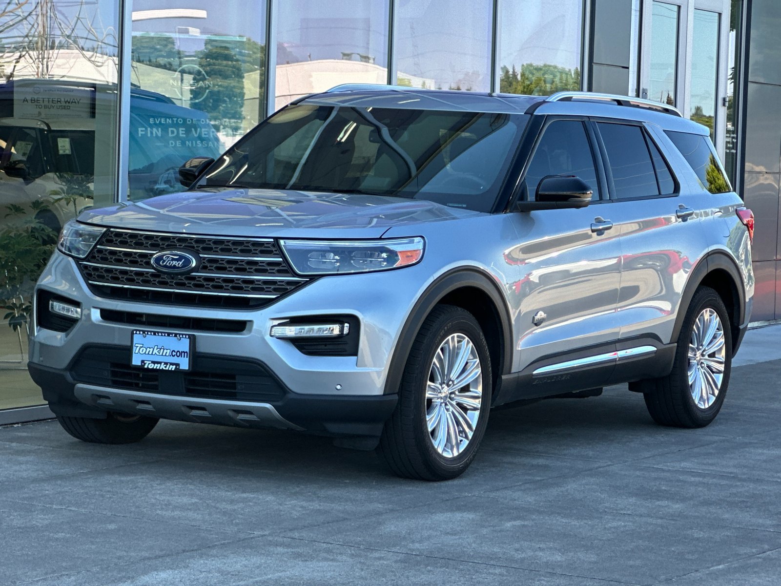 Used 2021 Ford Explorer King Ranch w/ Premium Technology Package AWD/4WD image 8