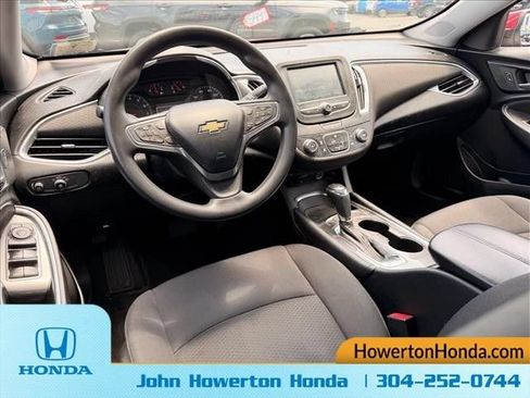 Used 2016 Chevrolet Malibu LT FWD image 7