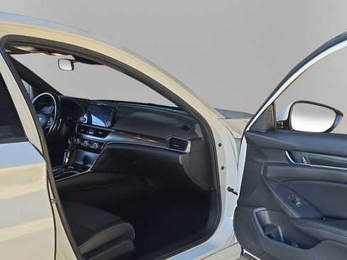 Used 2019 Honda Accord Sport image 22