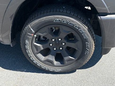 New 2026 RAM 1500 Big Horn AWD/4WD image 10