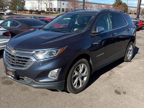 Used 2018 Chevrolet Equinox Premier image 3