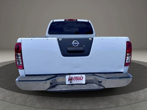 Used 2014 Nissan Frontier S RWD image 8