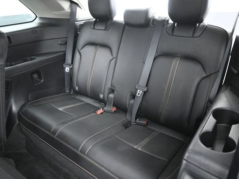 Used 2024 MAZDA CX-90 3.3 Turbo w/ Select Package AWD/4WD image 28