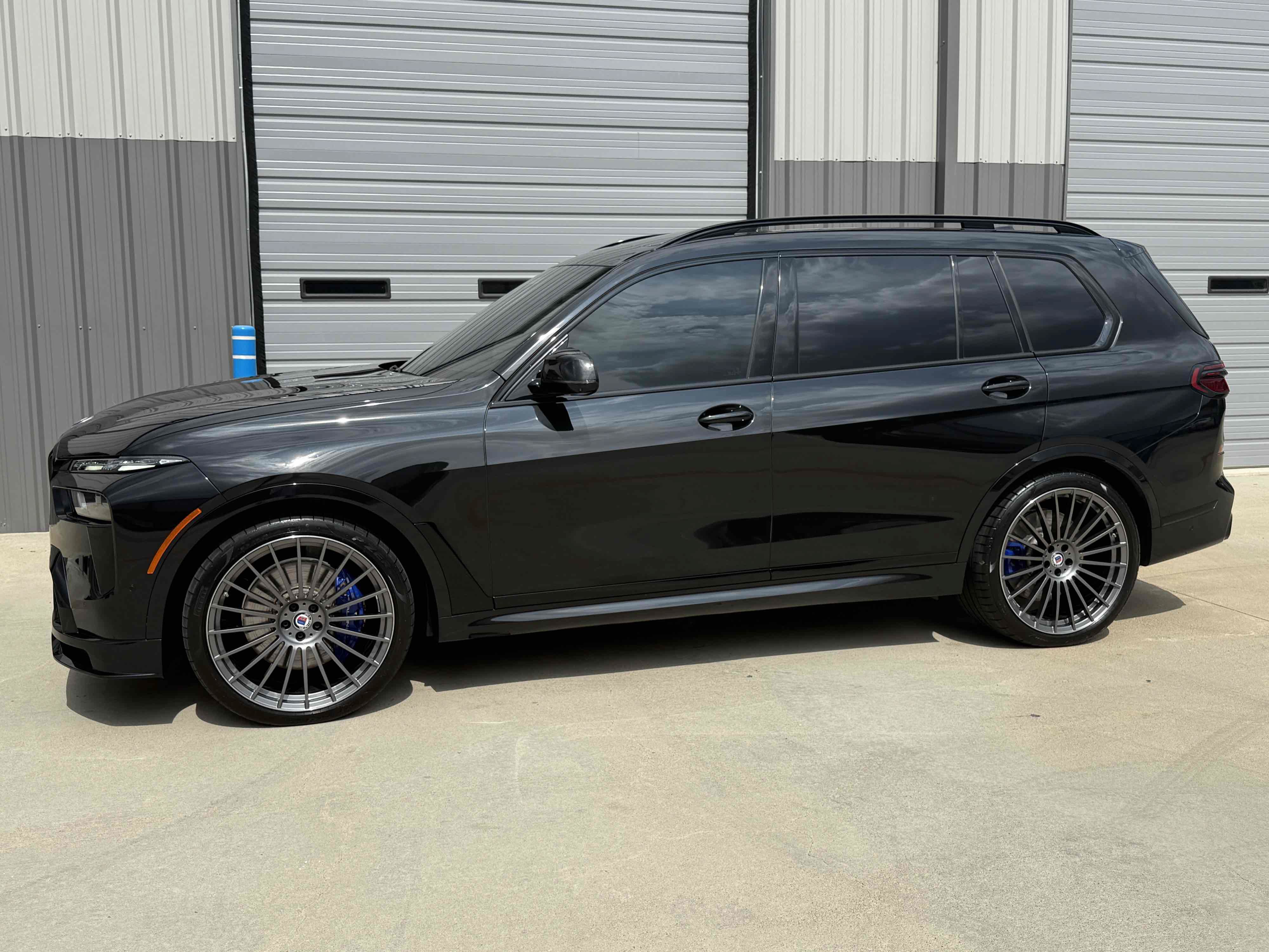 Used 2025 BMW ALPINA XB7 AWD/4WD image 6