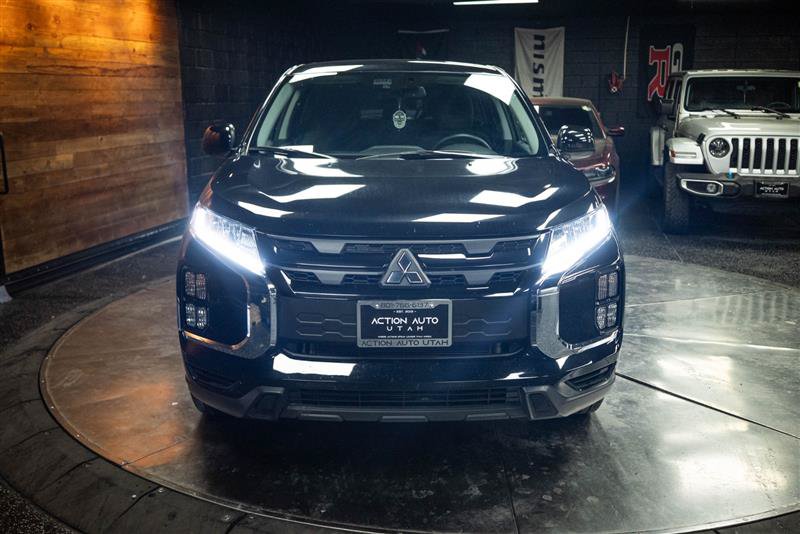 Used 2025 Mitsubishi Outlander Sport AWD image 4