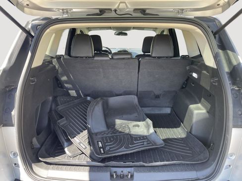 Used 2018 Ford Escape SE w/ SE Sport Appearance Package FWD image 7