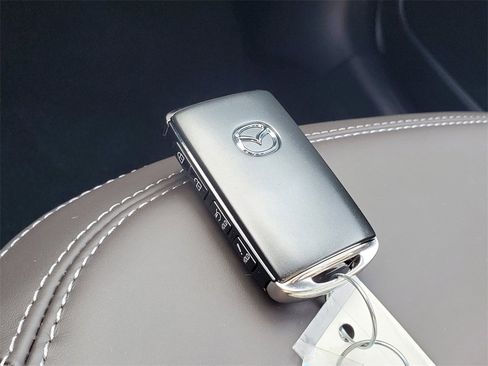 New 2025 MAZDA CX-5 Signature image 28