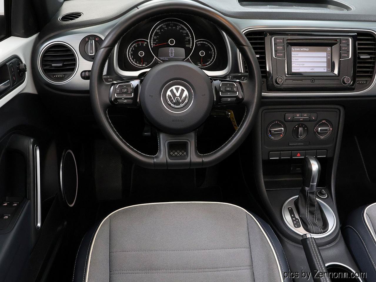 Used 2016 Volkswagen Beetle 1.8T Denim FWD image 16