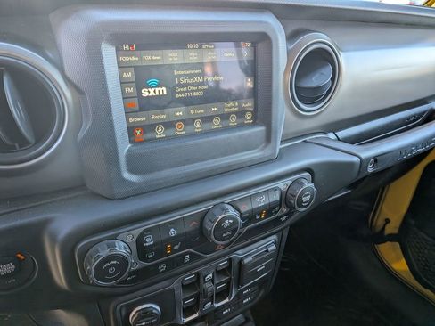 Used 2021 Jeep Wrangler Unlimited Sport image 18