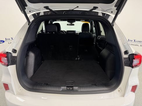 Used 2024 Ford Escape ST-Line w/ Tech Pack #1 AWD/4WD image 24