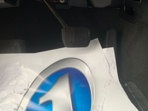 Used 2023 Ford Explorer XLT w/ Equipment Group 202A image 15