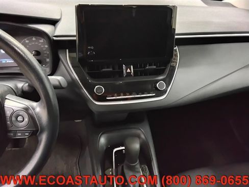 Used 2024 Toyota Corolla LE FWD image 12