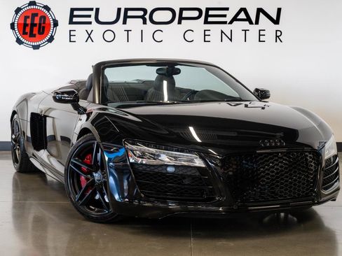 Used 2015 Audi R8 V10 w/ Full Leather Package image 1