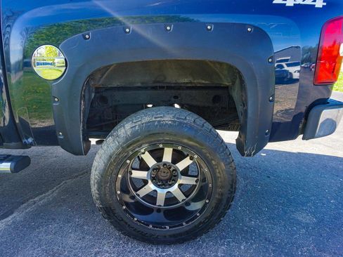 Used 2007 Chevrolet Silverado 1500 LTZ w/ Safety Package AWD/4WD image 32