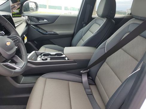 New 2026 Chevrolet Equinox LT w/ Convenience Package II FWD image 13