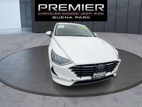 Used 2022 Hyundai Sonata SE image 2
