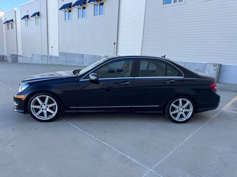 Used 2013 Mercedes-Benz C 250 Sedan image 6