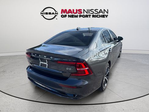 Used 2024 Volvo S60 B5 Plus w/ Protection Package Premier AWD/4WD image 12