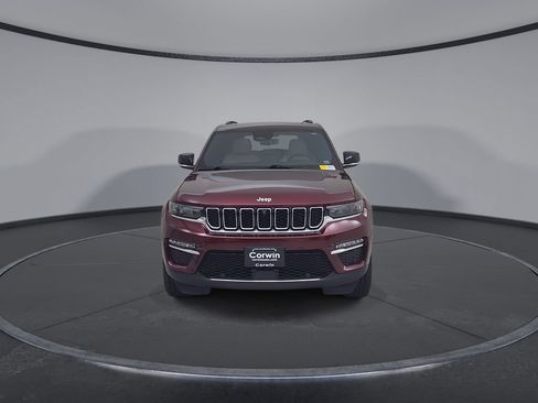 Certified 2025 Jeep Grand Cherokee Limited w/ Luxury Tech Group II AWD/4WD image 6