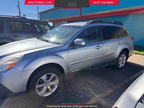 Used 2013 Subaru Outback 2.5i Premium image 2