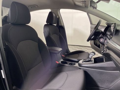 Used 2023 Kia Forte LXS image 21