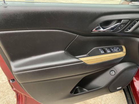 Used 2017 GMC Acadia Denali image 17