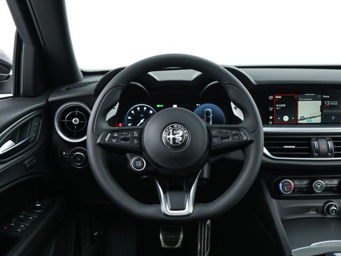 New 2025 Alfa Romeo Stelvio Sprint w/ Convenience Package AWD/4WD image 14