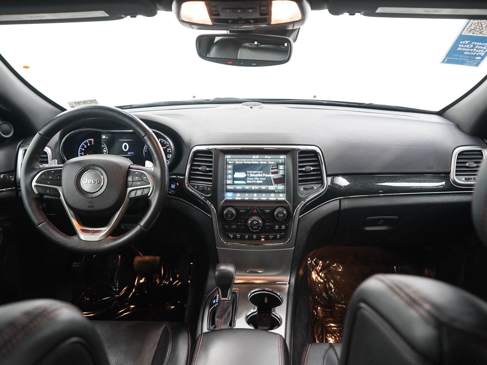 Used 2018 Jeep Grand Cherokee Trailhawk w/ Trailhawk Luxury Group AWD/4WD image 13