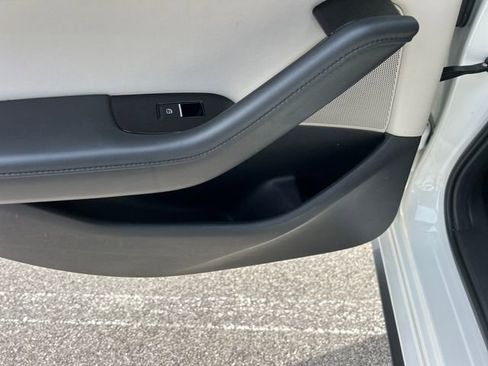 Used 2020 MAZDA MAZDA3 Hatchback w/ Preferred Package image 42