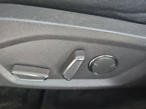 Used 2016 Ford Fusion SE FWD image 5