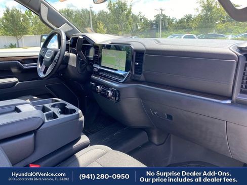 Used 2025 GMC Sierra 1500 Elevation w/ LPO, Elevation Black Package AWD/4WD image 19
