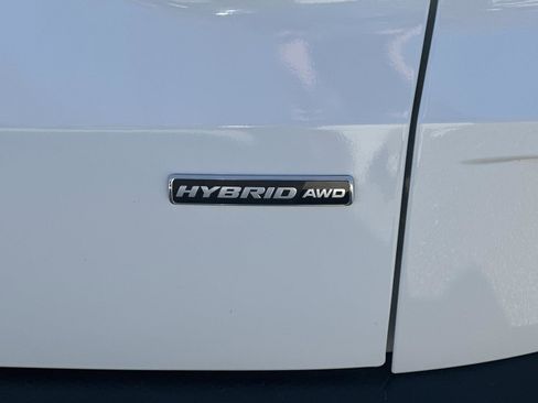 New 2025 Ford Escape ST-Line Select w/ Tech Pack #2 AWD/4WD image 6