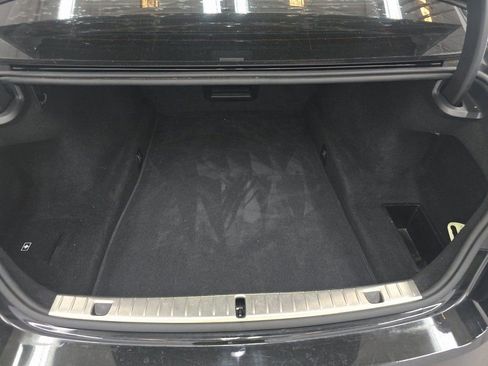 Used 2021 BMW 740i w/ M Sport Package RWD image 27