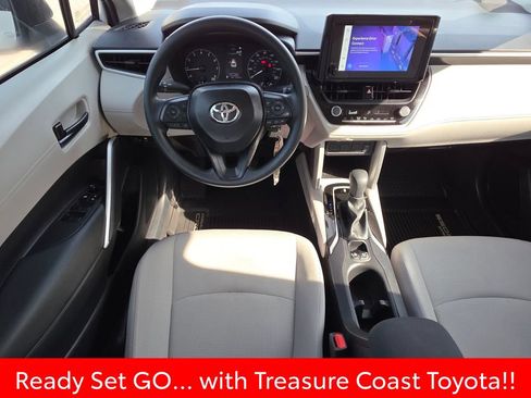 Certified 2025 Toyota Corolla Cross L FWD image 7