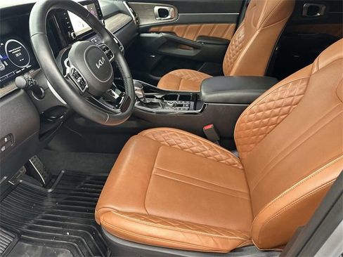 Used 2022 Kia Sorento SX Prestige w/ Rust Color Package image 14